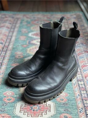 Zara Black Leather Chelsea Lug Boots